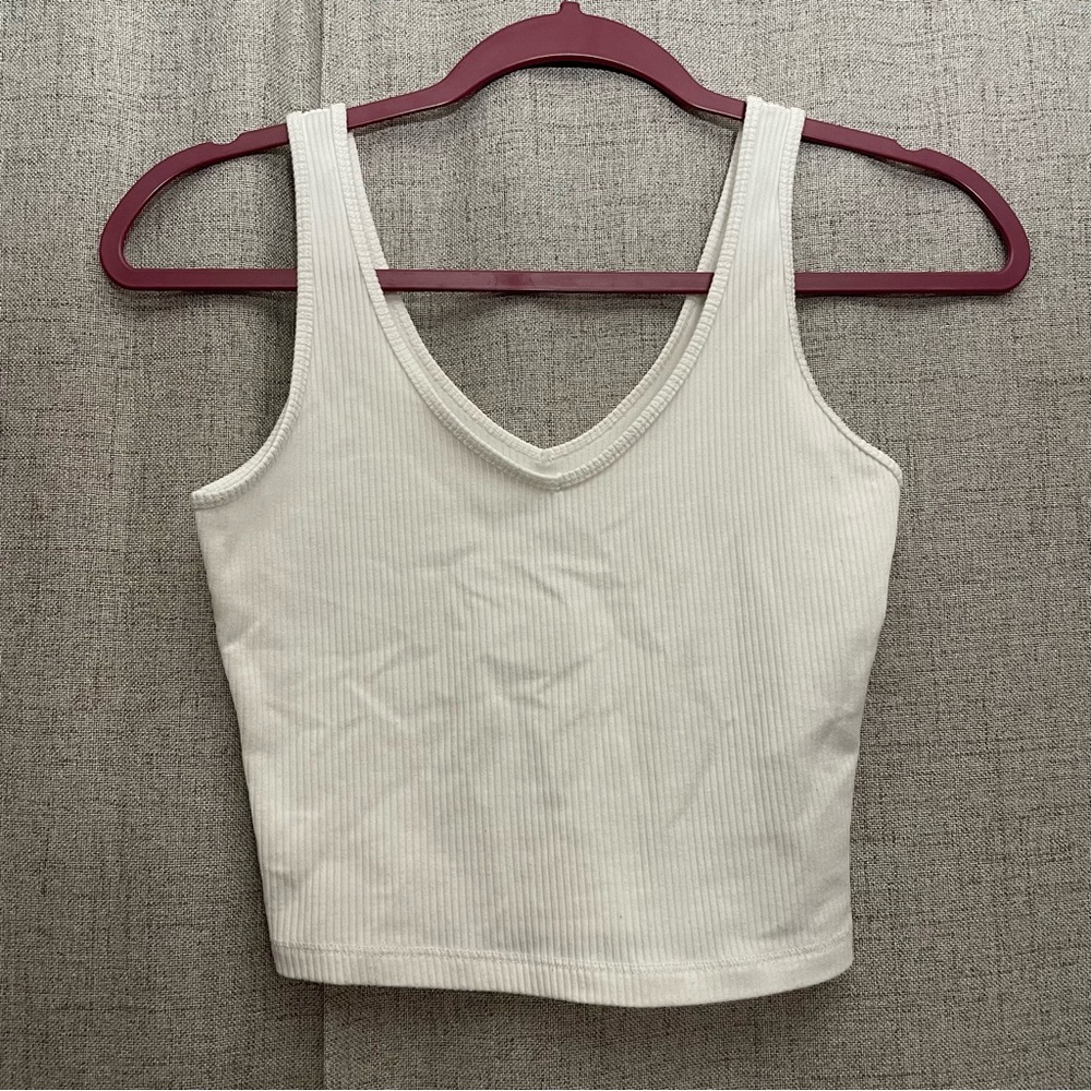 Hollister - Seamless Ribbed Fabric V-Neck Tank